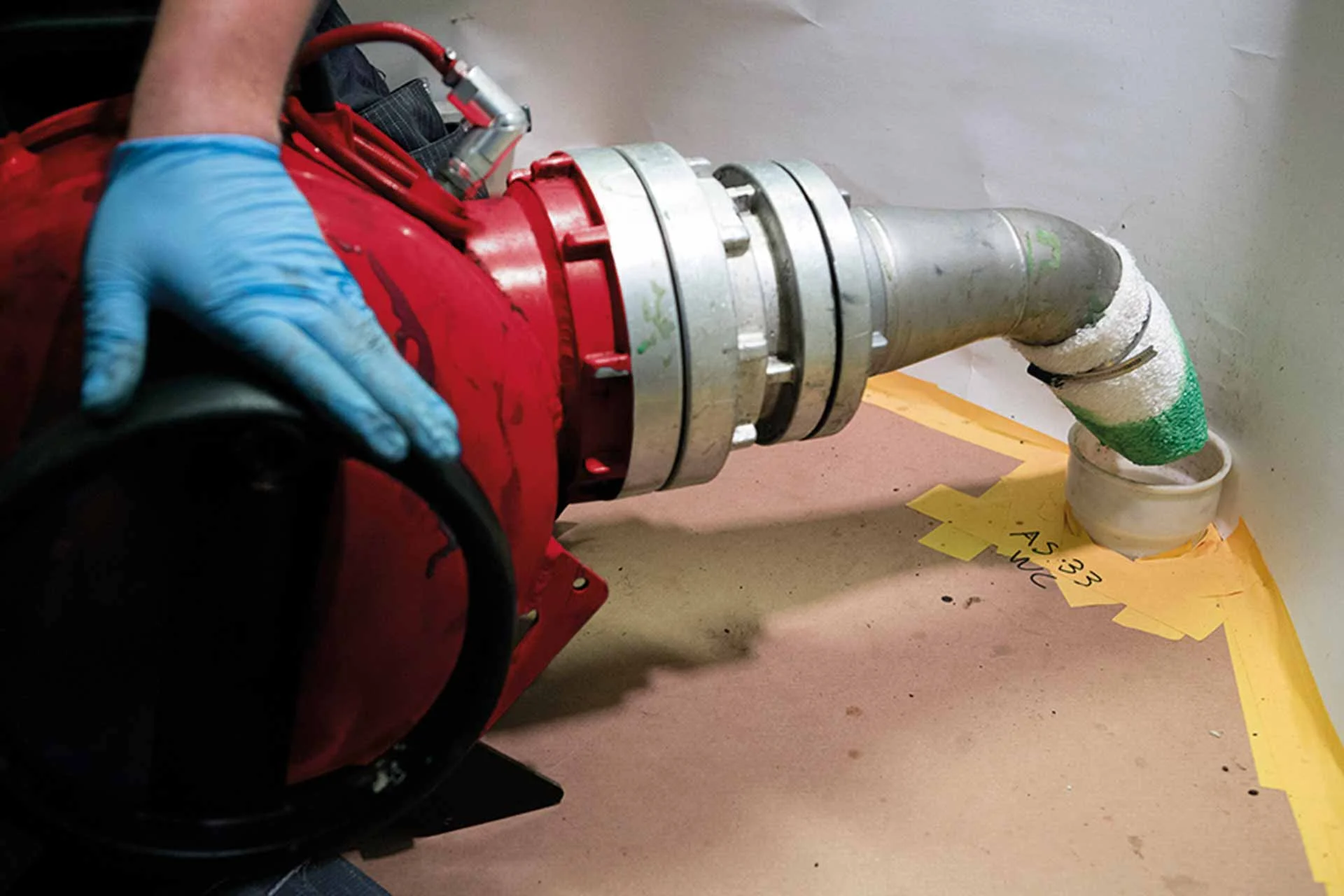 liner-lining-σωλήνα-αποχέτευσης-αποχετευτικού-αγωγού Επιδιορθώσεις σωλήνων Εσωτερικά με liner χωρίς σκάψιμο σε όλη την Κύπρο, Πάφο, Λεμεσό, Λευκωσία, Λάρνακα