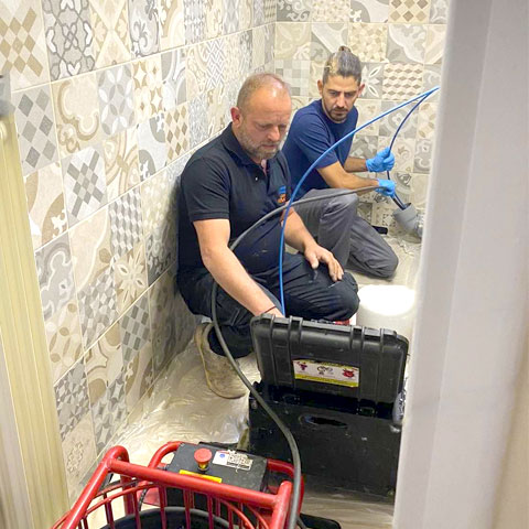 Pagkarliotas—Tomas-coating On-site contractor support